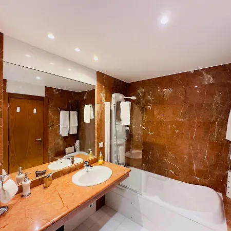 Apartament Casino With Sea View